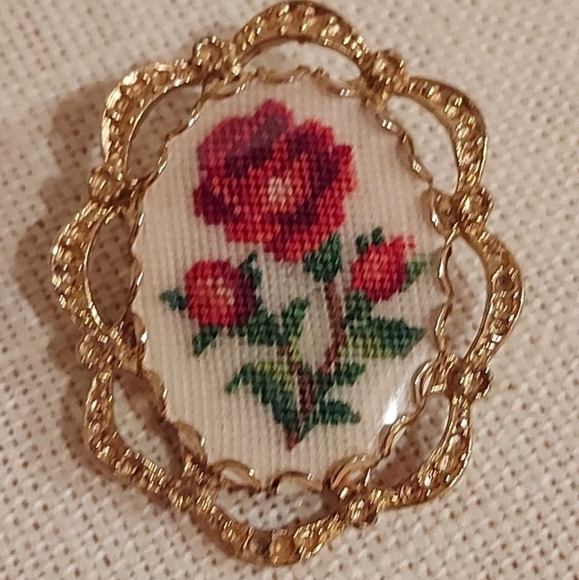 Vintage Petit Point Rose Brooch - Picture 2 of 4
